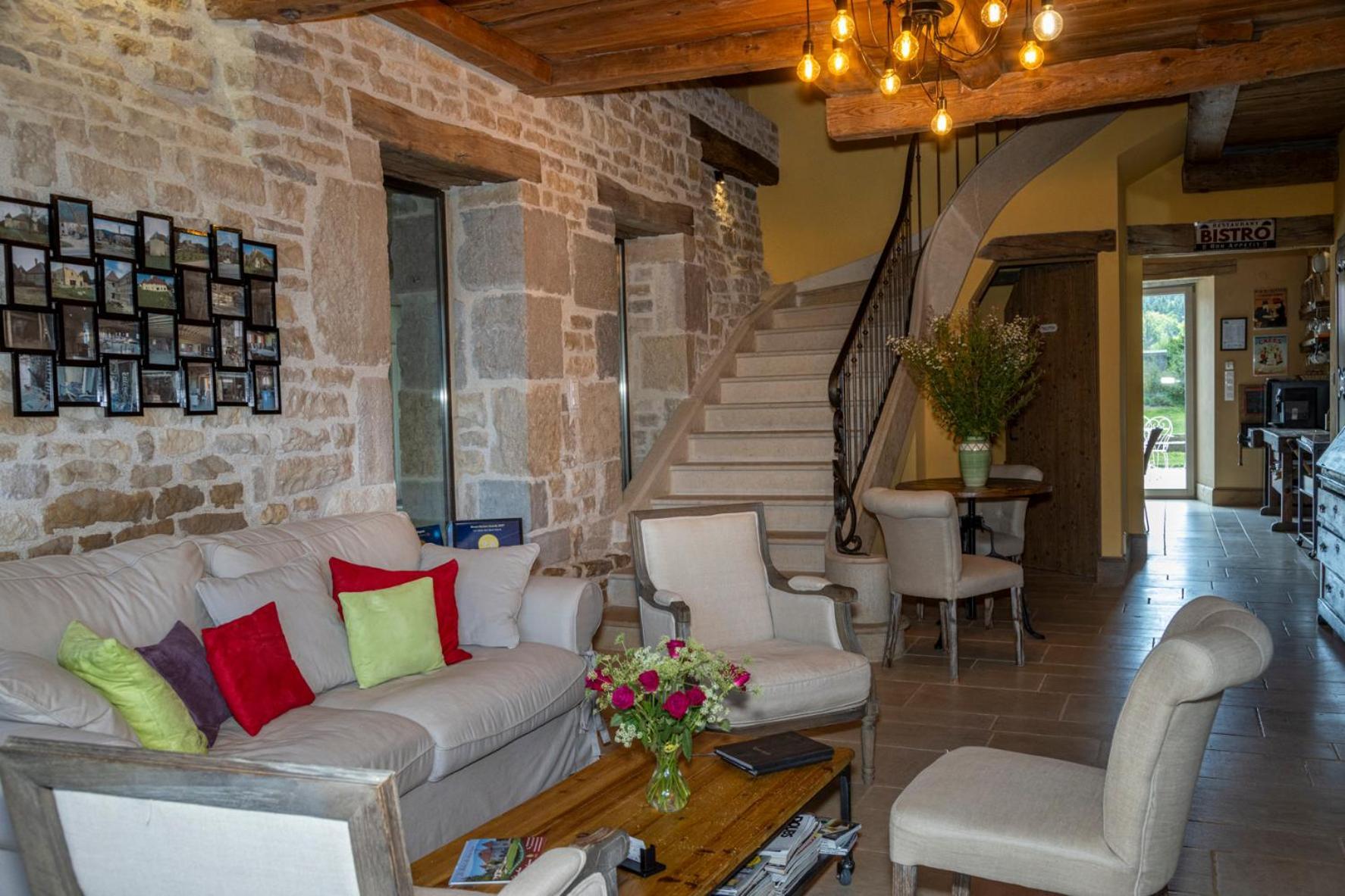 Bed and Breakfast Le Relais Des Deux Tours Bremondans Экстерьер фото