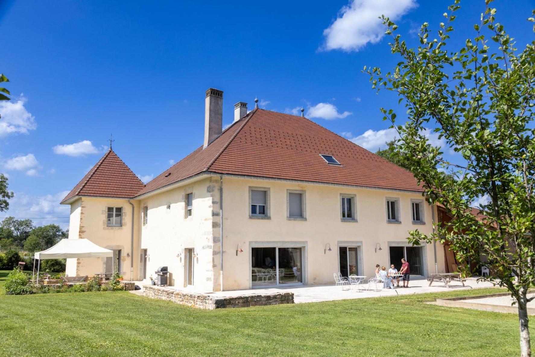 Bed and Breakfast Le Relais Des Deux Tours Bremondans Экстерьер фото