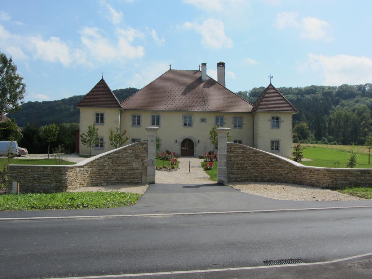 Bed and Breakfast Le Relais Des Deux Tours Bremondans Экстерьер фото